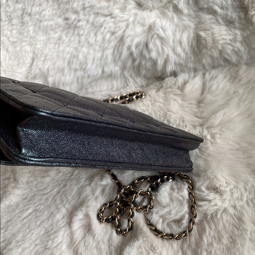 SOLD Chanel wallet on chain in iridescent caviar - Picture 8 of 14